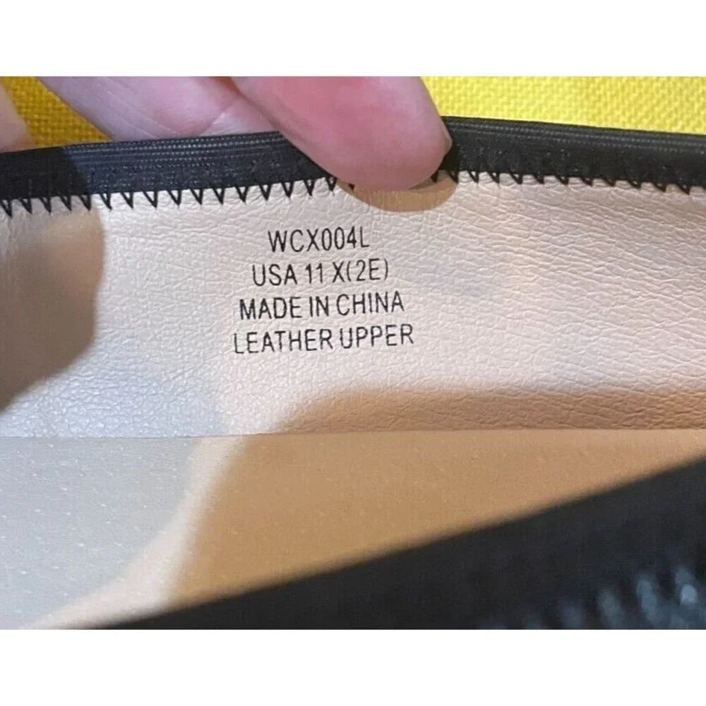 Propet Ladies Black Leather Slip On Small Wedge Shoes Size 11